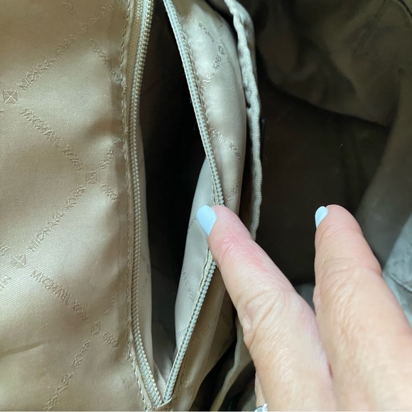 Michael Kors Set - Picture 7 of 16